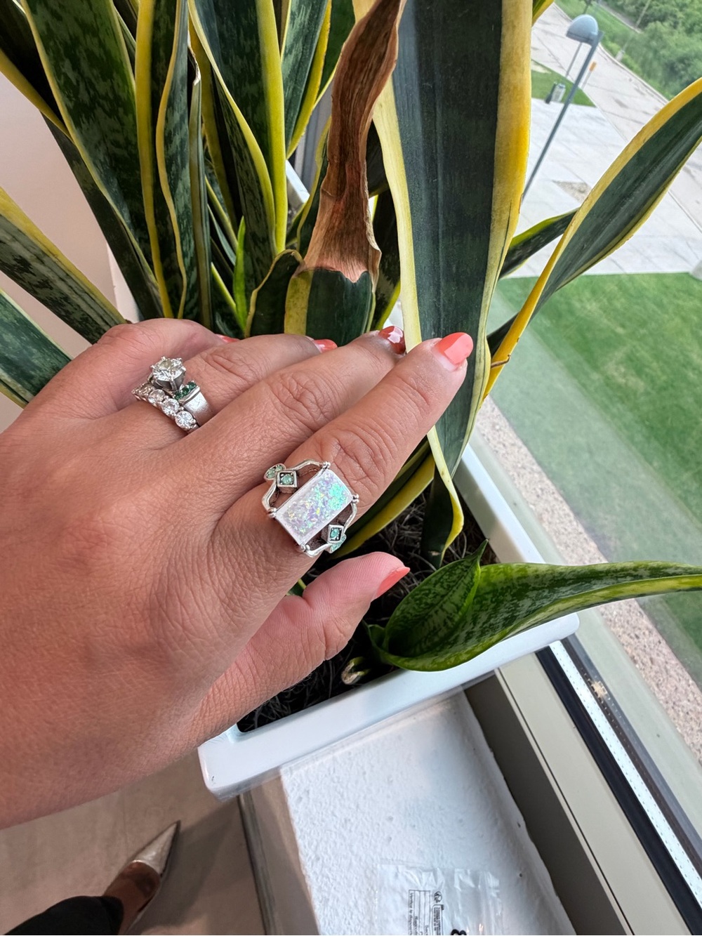 Silvertone Synthetic Opal Statement Ring with Synthetic Emerald Accents Size 8